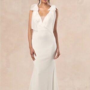 Lulus White Sleeveless Wedding Dress XS